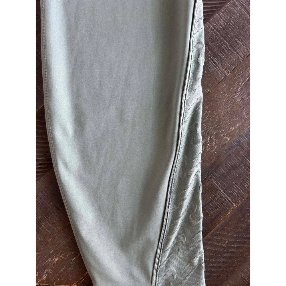 Nike Dri-FIT Sage Green Metallic Panel High Rise Crop Leggings Womens 2X